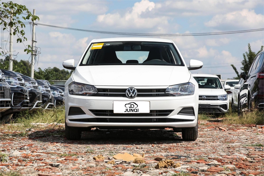 1.5L dla dorosłych Benzyny Volkswagen Polo Samochód z maksymalną prędkością 185km / h