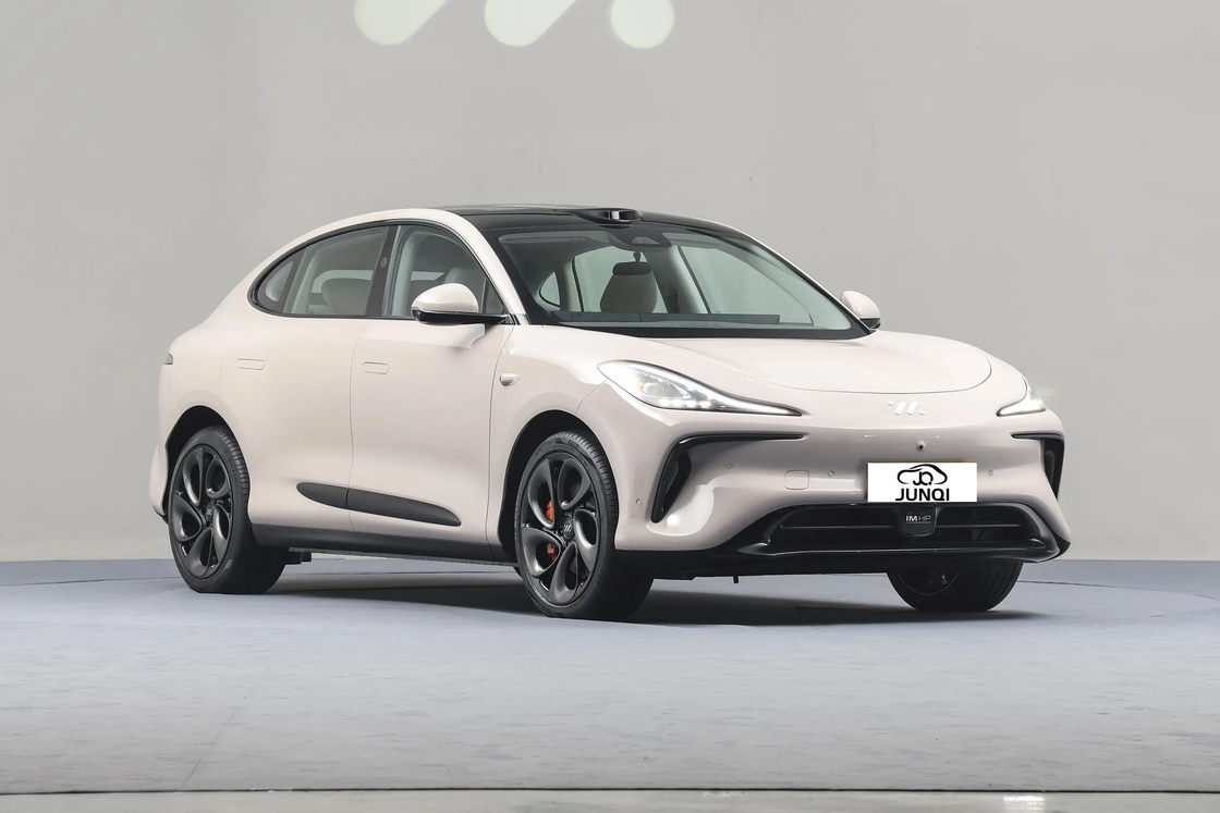 Zhiji LS62023 Max Ultra-Long Range Edition IM Elektryczny samochód dla średnich i dużych SUV z zasięgiem 760 km