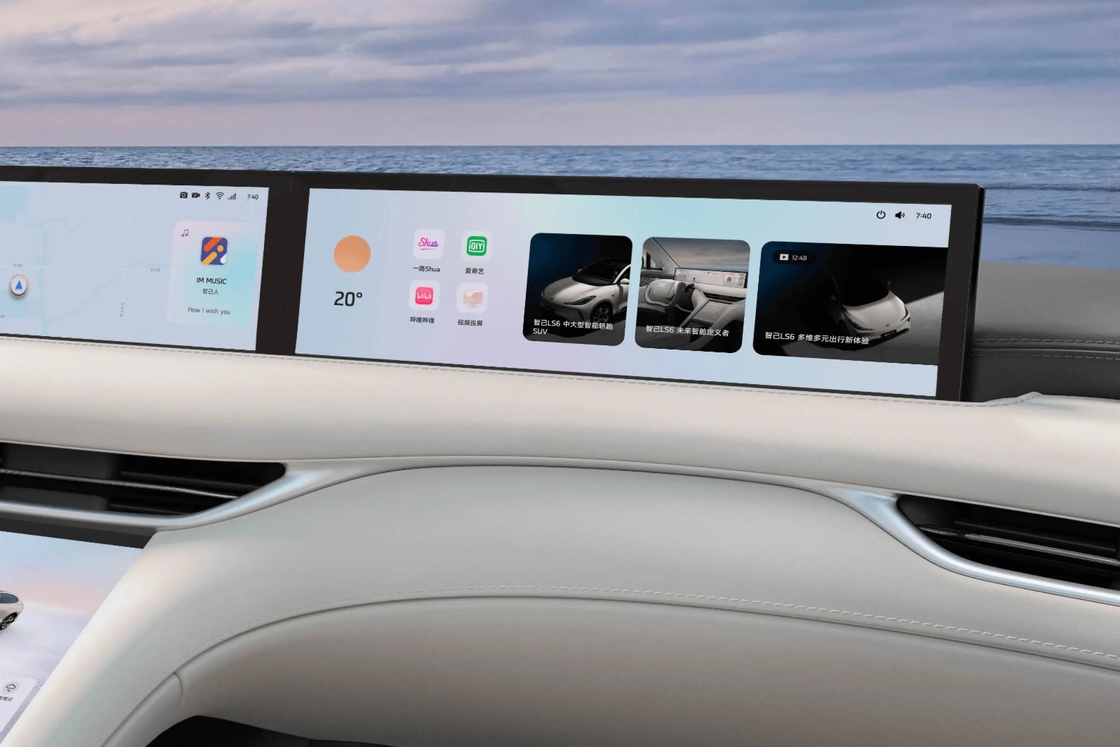 4-drzwiowy samochód elektryczny Zhiji LS6 Luxury Electric Sedan 250KW Max Power