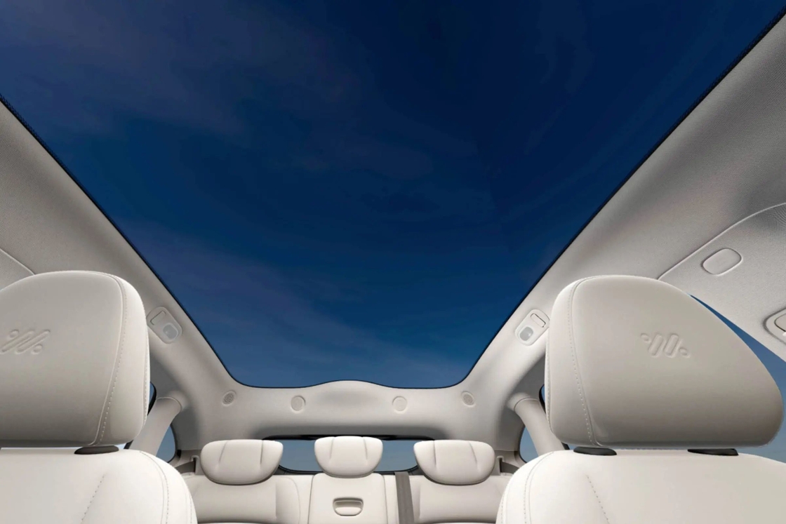 Zhiji LS6 z lewym napędem Samochód elektryczny sedan Zhiji S Flagship Model For Adult