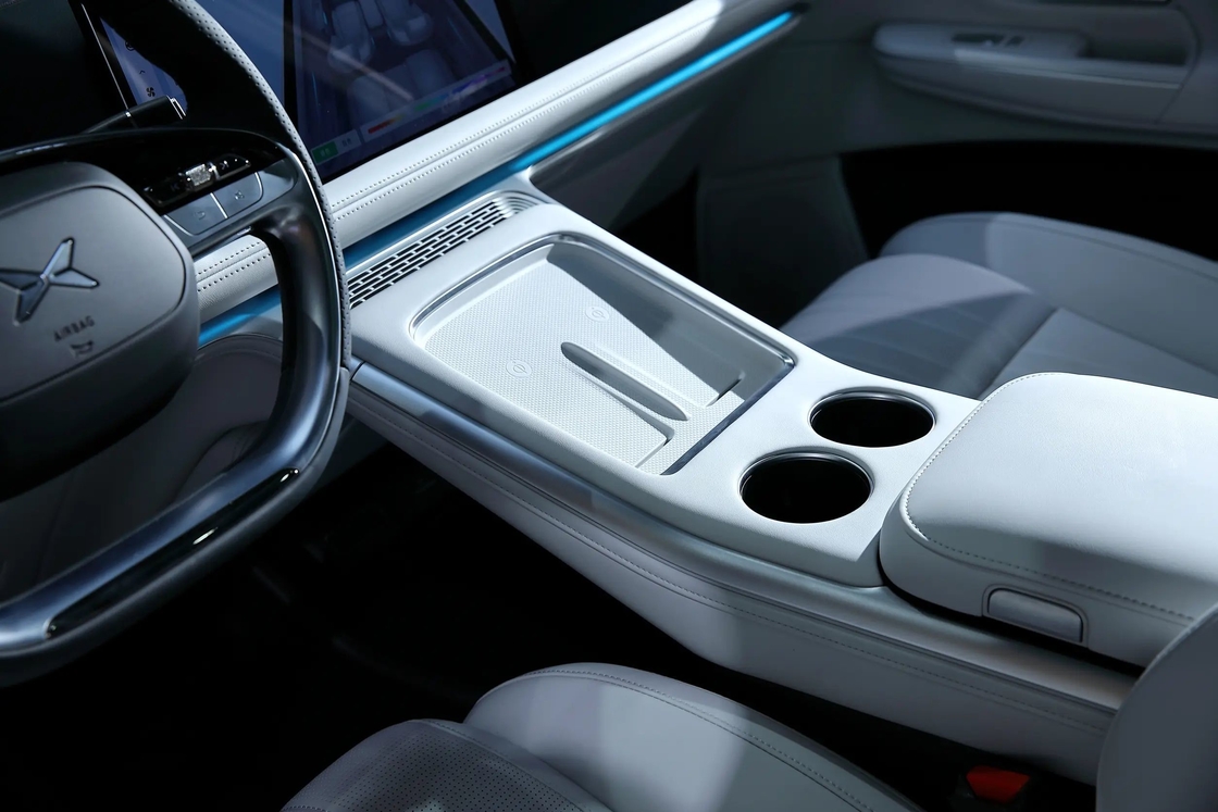 Kompaktowy Xiaopeng Electric Car SUV 5 drzwi 5 miejsc Xpeng G9 Electric Car