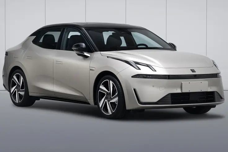 Lynk Co 07 2024 model Em-P 126km Długa żywotność baterii Nowy samochód Uniwersalne rozwiązanie zrównoważonej mobilności dla konsumentów miejskich