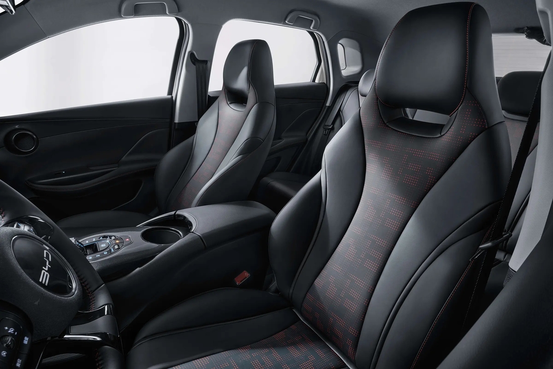 BYD E2 405km New Energy Electric Sedan Lewy układ napędowy EV 5 drzwi 5 miejsc