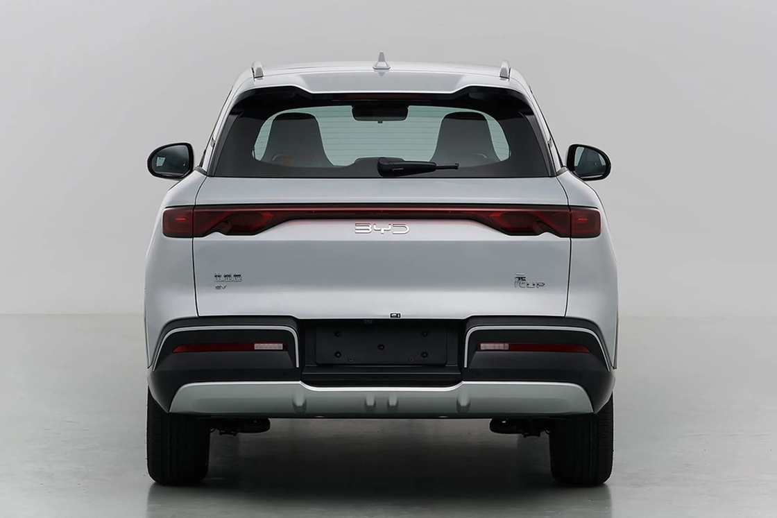 2WD BYD Elektryczny Samochód Yuan Up EV 301km / 401km 5 drzwi 5 miejsc Mały SUV