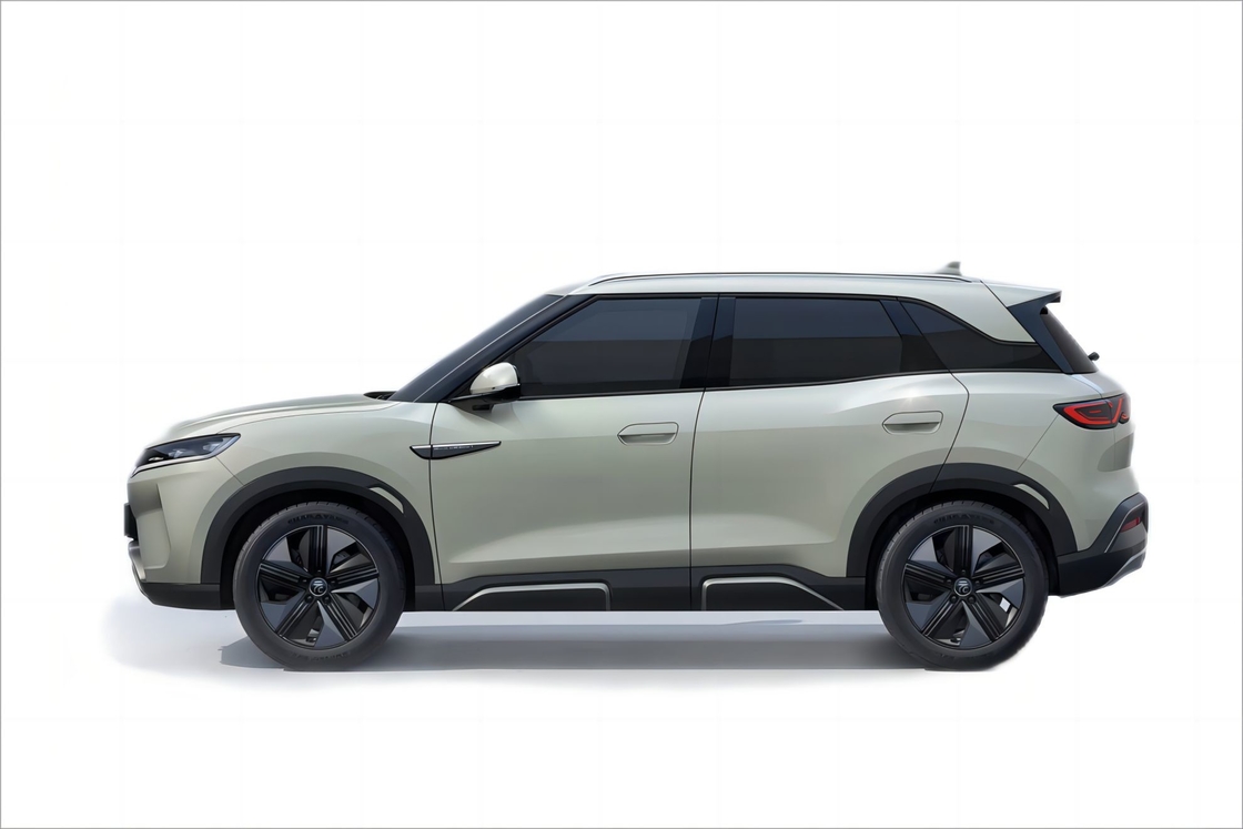 2WD BYD Elektryczny Samochód Yuan Up EV 301km / 401km 5 drzwi 5 miejsc Mały SUV