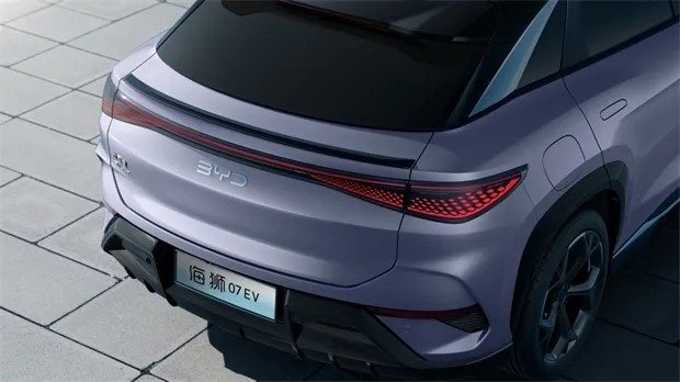 Luksusowy BYD Elektryczny Samochód Z lewej strony BYD Sea Lion 07 EV Szybkie ładowanie 0,42 godziny