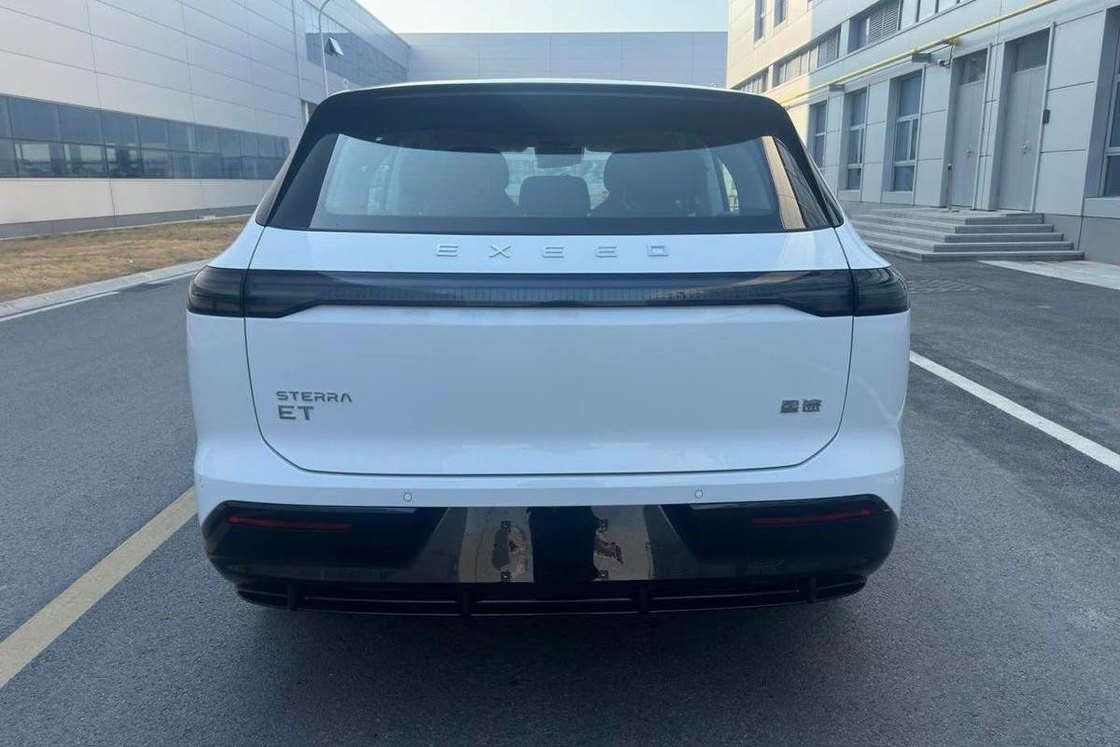 EXEED ET Chery elektryczny SUV z 520 km na jednym ładowaniu 200 km/h maksymalna prędkość