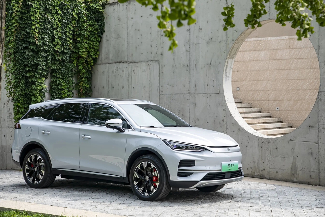 160 km/h BYD Tang Electric Car SUV dla dojazdów do miasta i podróży dalekiego zasięgu