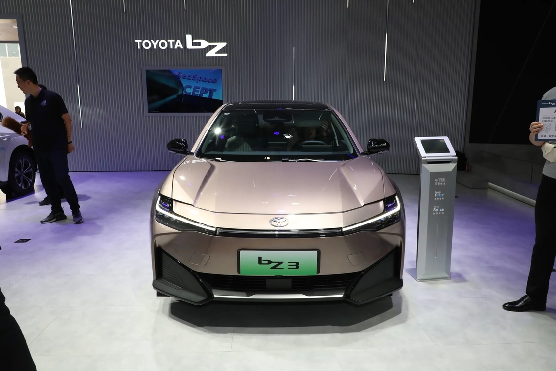 BZ3 Toyota Elektryczne Pojazdy 4 drzwi 5 miejsc Sedan Jednorazowy napęd bezpośredni