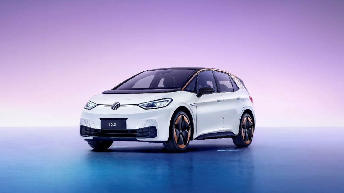 VW Volkswagen Elektryczny samochód ID3 Sedan Typ czysto elektryczny 170 KM