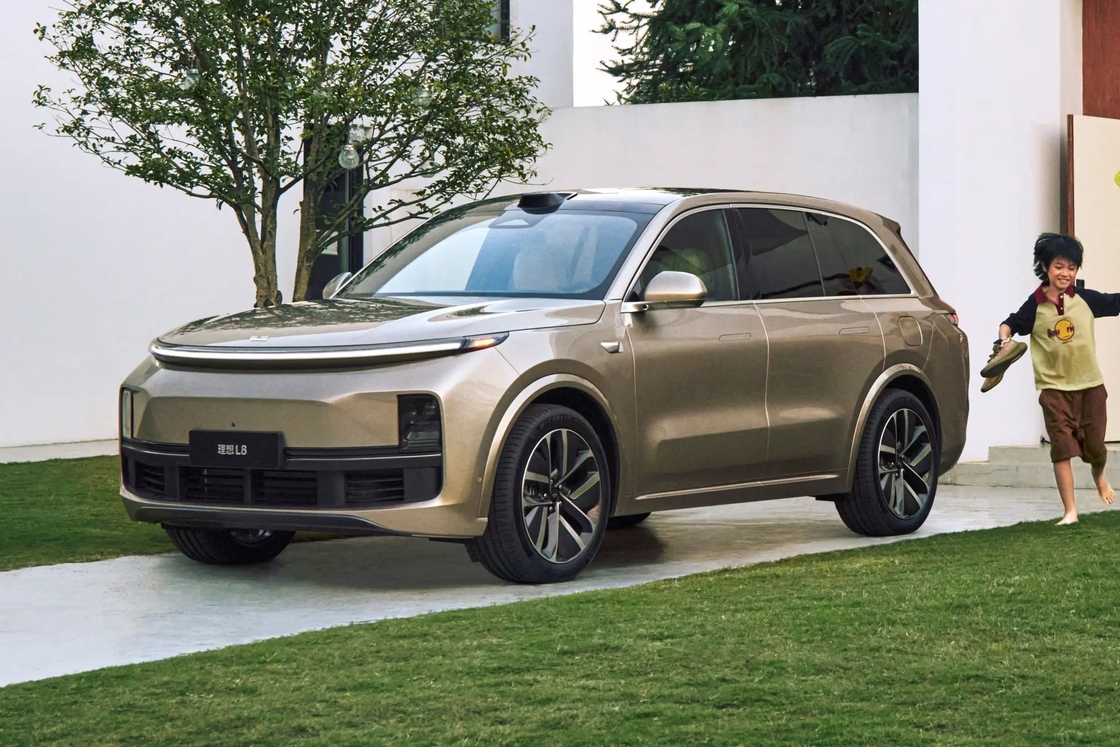 Lixiang L8 Rodzinny samochód elektryczny o długości 400 km z wytrzymałymi różnymi obręczami