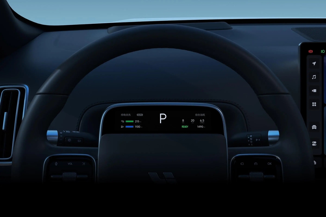 Konfiguracje wysokiej klasy Lixiang Electric Car Ideal L7 z lodówką i telewizorem LCD
