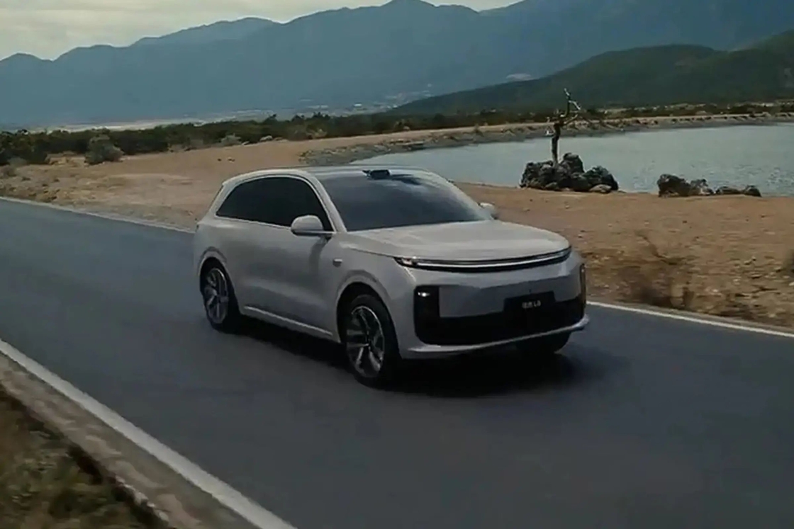 Idealny L6 Lixiang Elektryczny Pojazd 300kW mocy i 1390km zasięgu dla luksusowych podróży