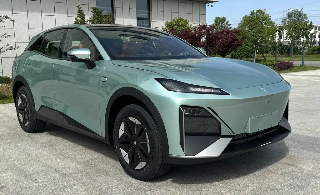 Lewa kierownica Changan Elektryczny samochód DeepBlue 07 Doskonała mieszanka formy i funkcji