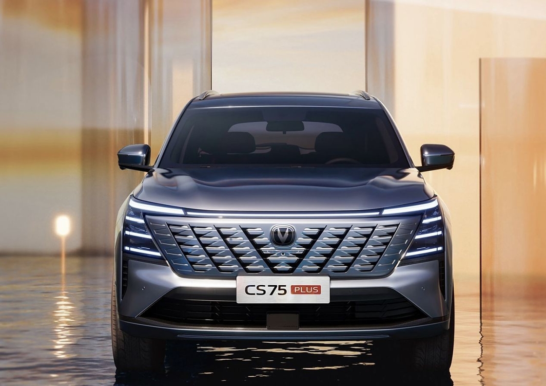 Odkryj przyszłość zrównoważonego transportu z elektrycznym samochodem Changan DeepBlue Shenlan G318