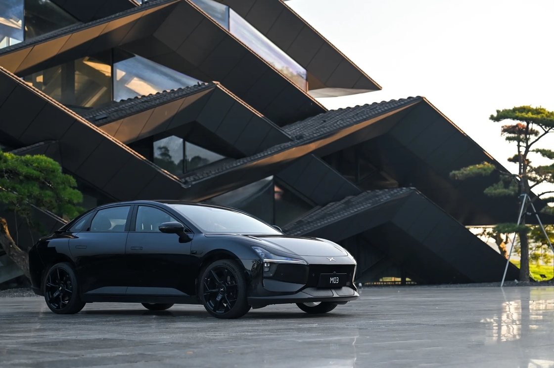 Xiaopeng Electric Car Zaawansowane funkcje bezpieczeństwa dla beztroskiej jazdy