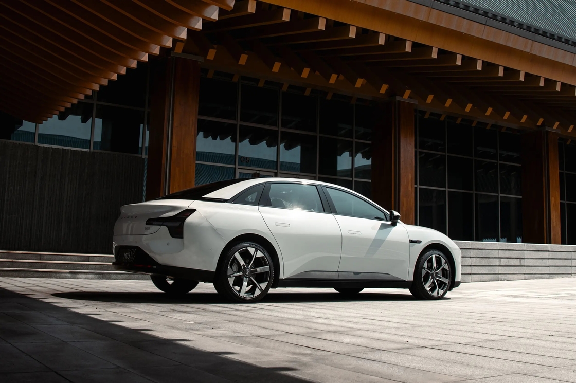 Xiaopeng Electric Car Zaawansowane funkcje bezpieczeństwa dla beztroskiej jazdy