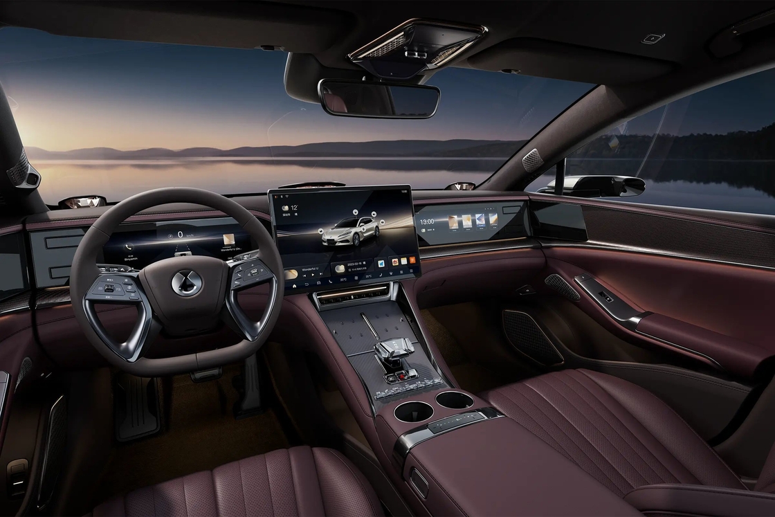 2024 Nowy DENZA Z9GT Sport Car 4WD Hybrid And Pure Electric EV Motor Nowy samochód energetyczny Sedan