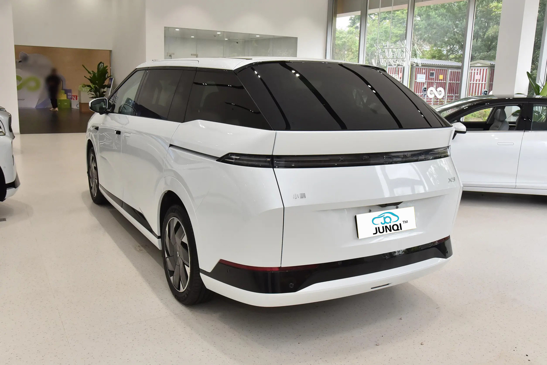 Nowy samochód elektryczny Xpeng x9 4WD wysokiej wydajności wersje MAX Xpeng x9 MPV Nowy pojazd elektryczny