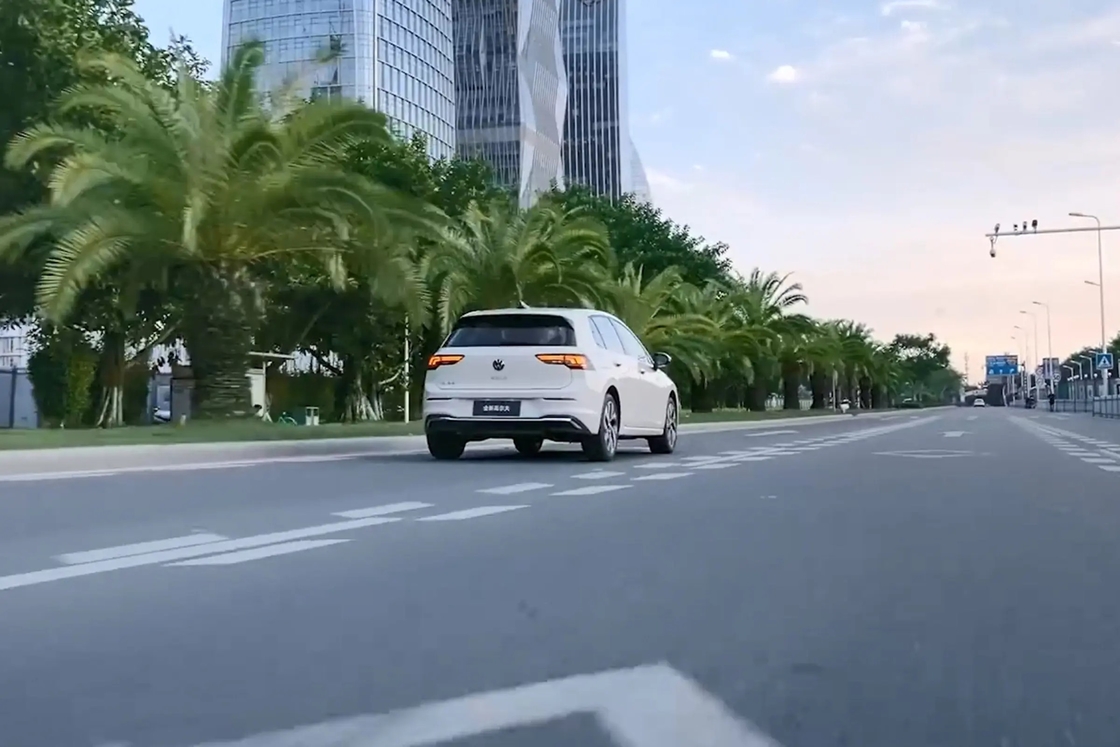 2024 Wysokiej wydajności VW Volkswagen Golf 8 200 280 TSI DSG R-Line Hatchback Sedan Samochód benzynowy Zbudowany w Chinach Do sprzedaży nowe samochody