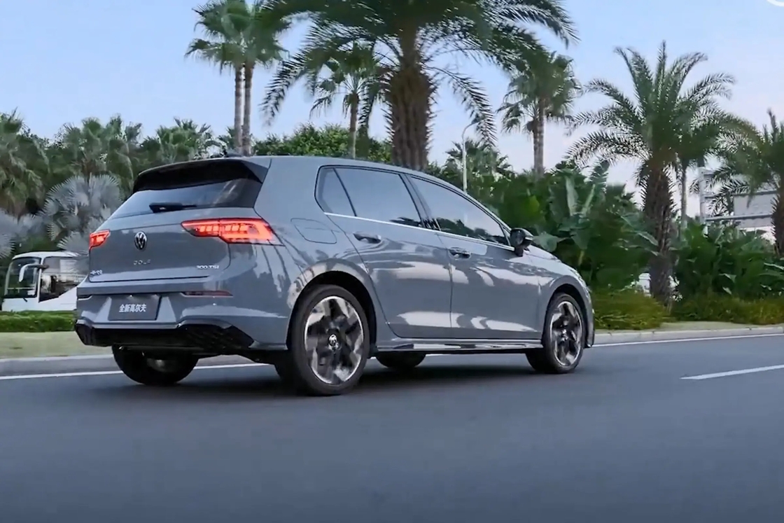 W magazynie Volkswagens VW Golf GTI 280TSI DSG Pro R-Line Benzynowy samochód kompaktowy sedan Nowa generacja VW Golf 2024 Pojazd energetyczny