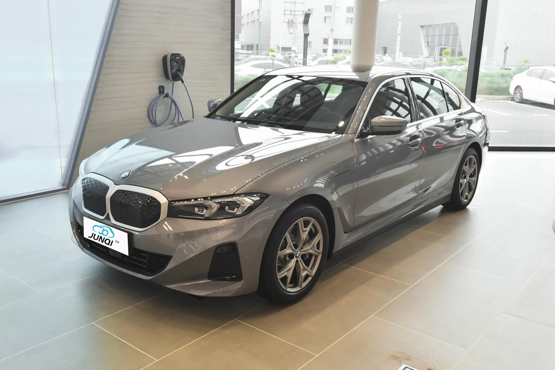 BMWS I3 IX3 Pure Electric Luxury Sedan Model 2024 Edrive 35 L 40L Sport Night Nev I3 BMWS Wytworzony w Chinach