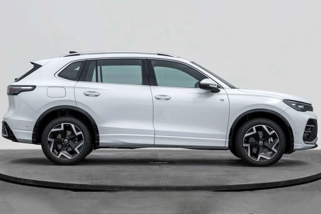 Volkswagen Tiguan 2024 R line 380TSI 4WD 1.5T 2.0T VW Tiguan L pro flagowa edycja 5 miejsc Benzyna Samochód SUV