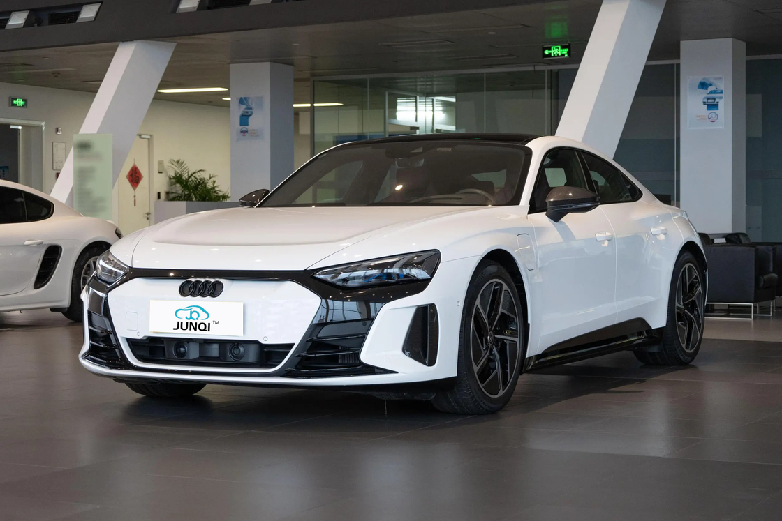 2024 Audi Q4 Etron Q5 Etron RS Etron Etron Gt Pojazd elektryczny 4 koła SUV EV Samochód dla dorosłych Nowy samochód używany Duża prędkość Nowy samochód energetyczny Elektryczny samochód elektryczny