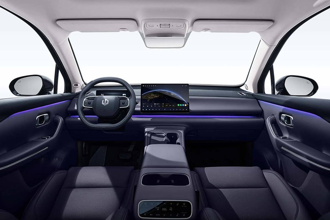 Leapmotor Elektryczny Samochód Zero Run C16 3 Modele 10,25-calowy pełno-lcd pulpit do wyraźnego wyświetlania informacji o jazdzie
