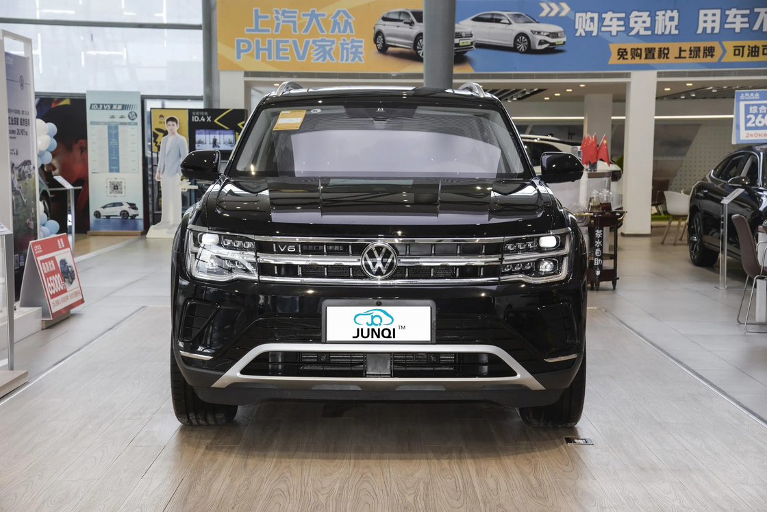 Zbudowany w Chinach 2024 Volkswagen Touron pojazd benzynowy 0km używany najnowsza wersja samochodów paliwowych w magazynie