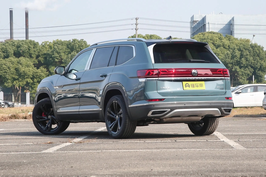 VW Touron 2.5T-A/MT-530 4WD Flagowa wersja 7-osobowa Duży SUV